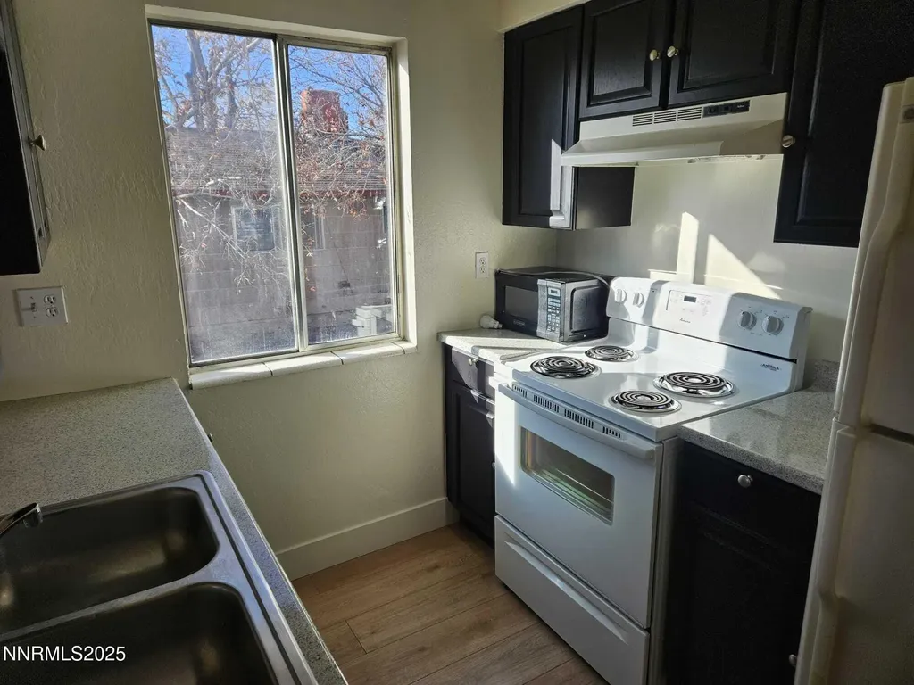 1385 6th Reno NV 89503