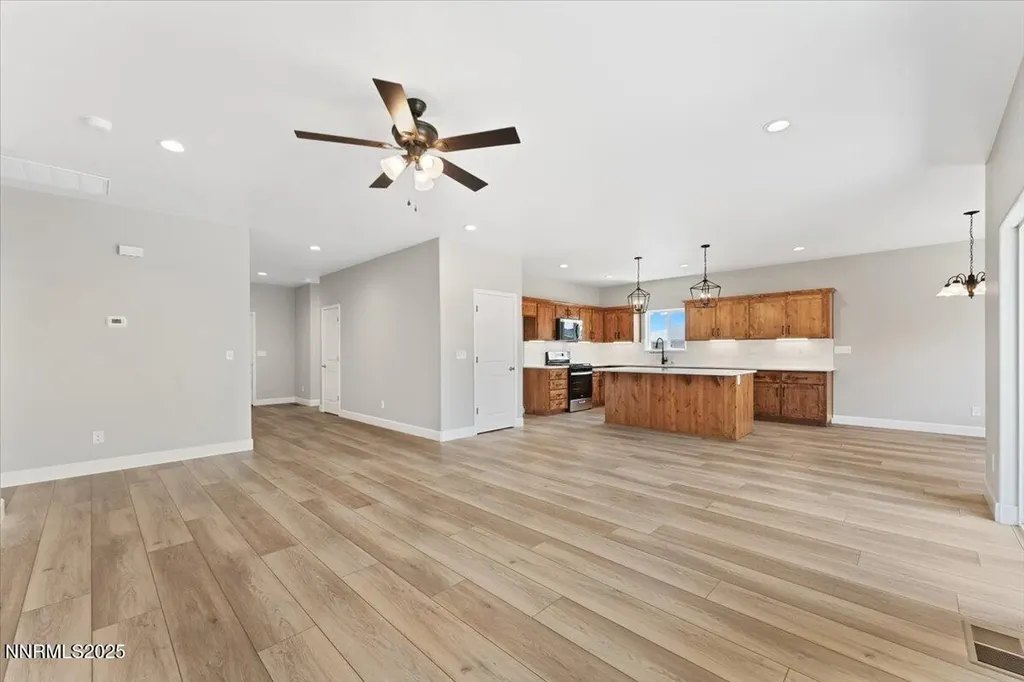 882 Great Basin Fallon NV 89406