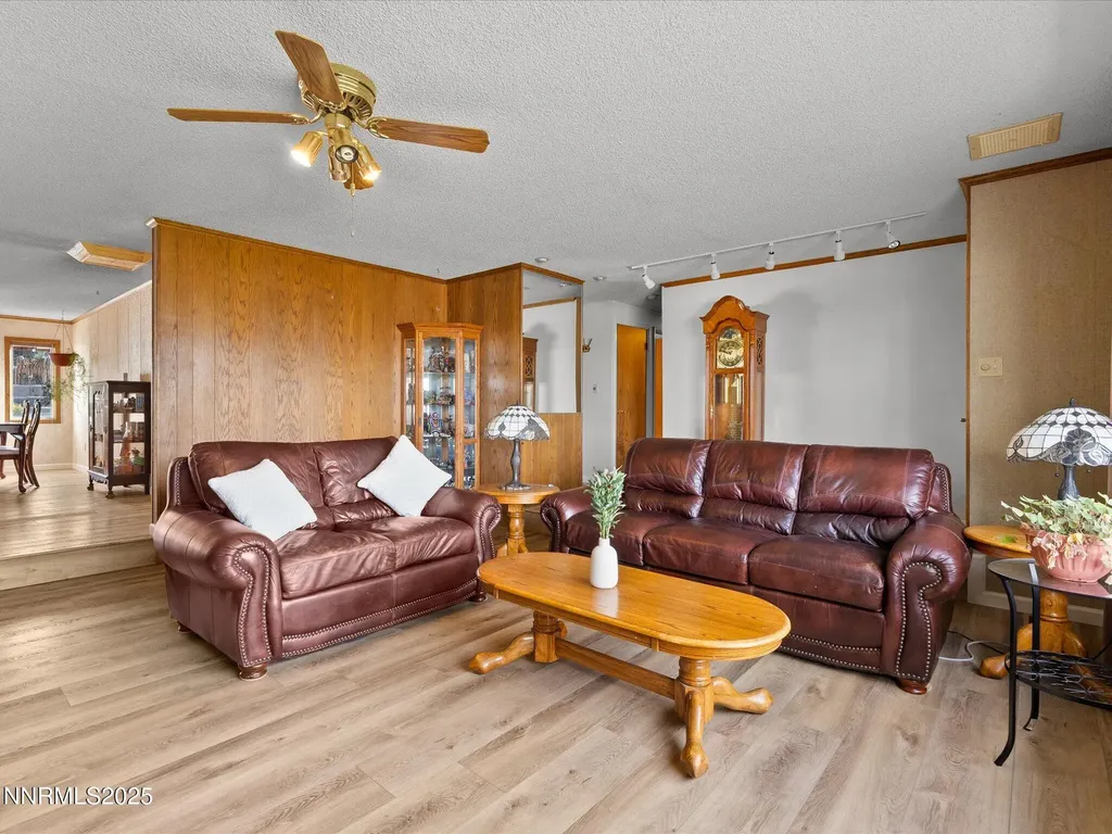 13840 Chamy Reno NV 89521