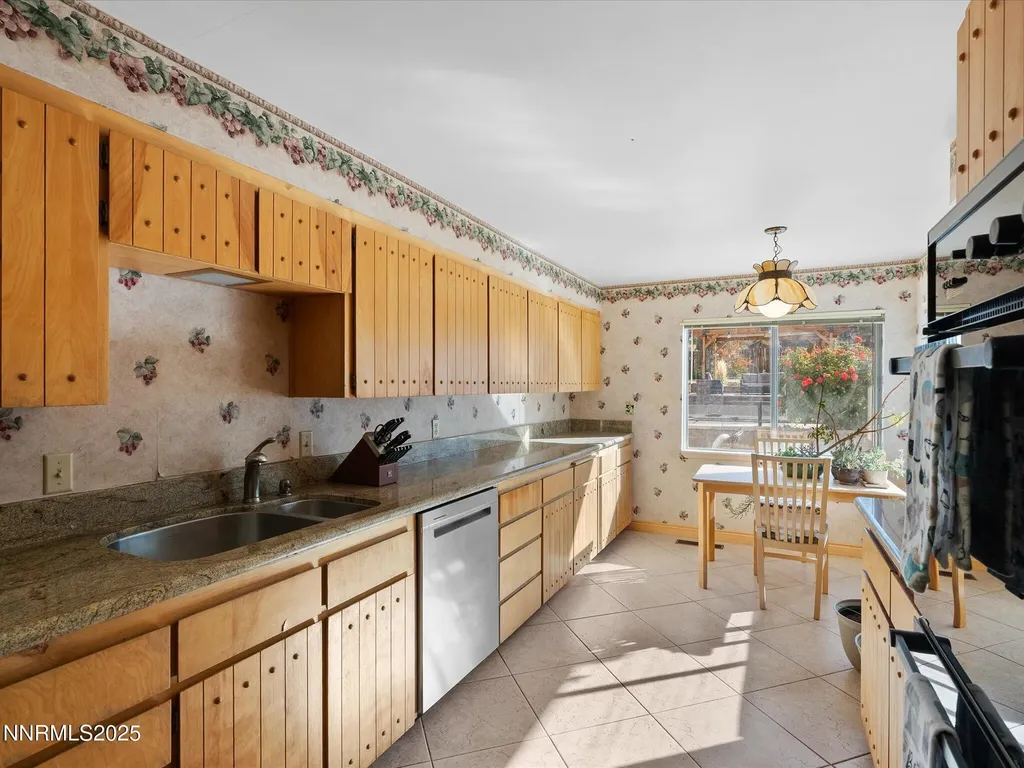 13840 Chamy Reno NV 89521
