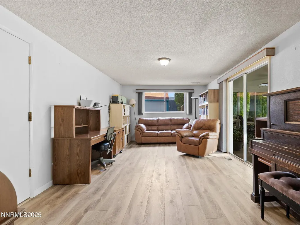 13840 Chamy Reno NV 89521