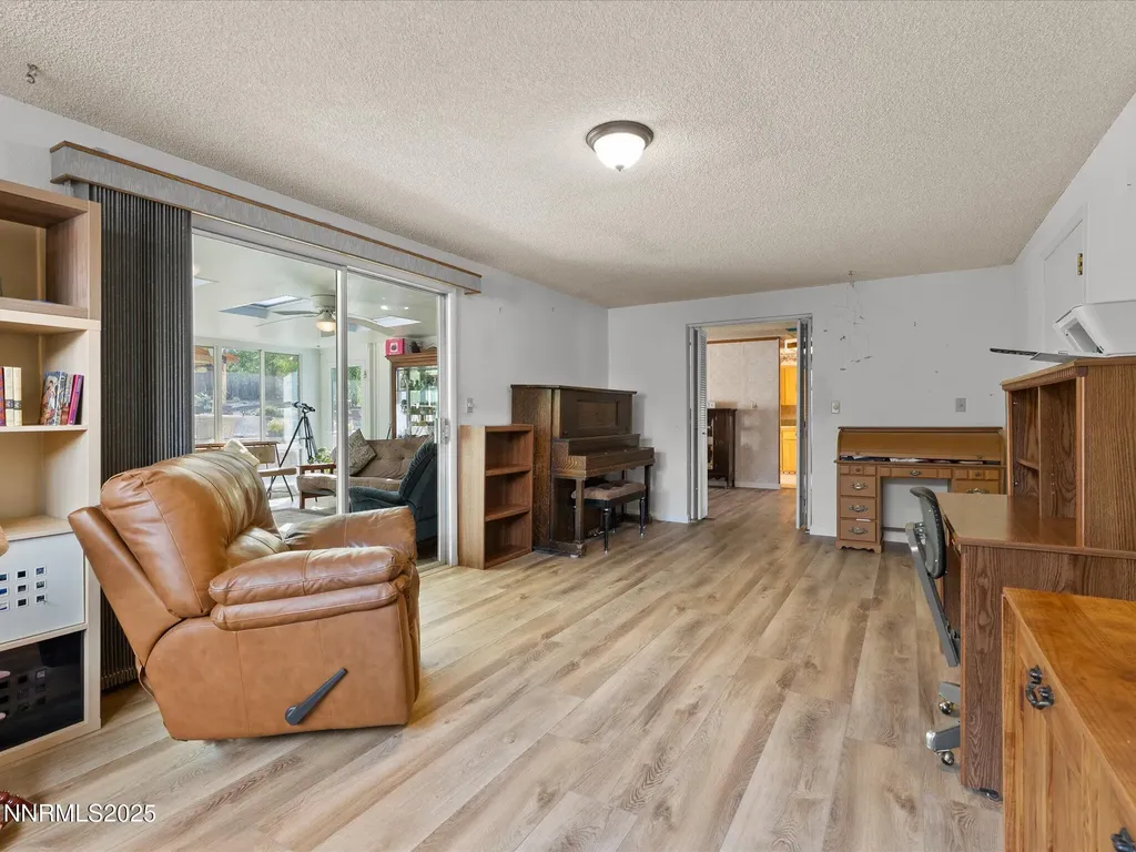 13840 Chamy Reno NV 89521