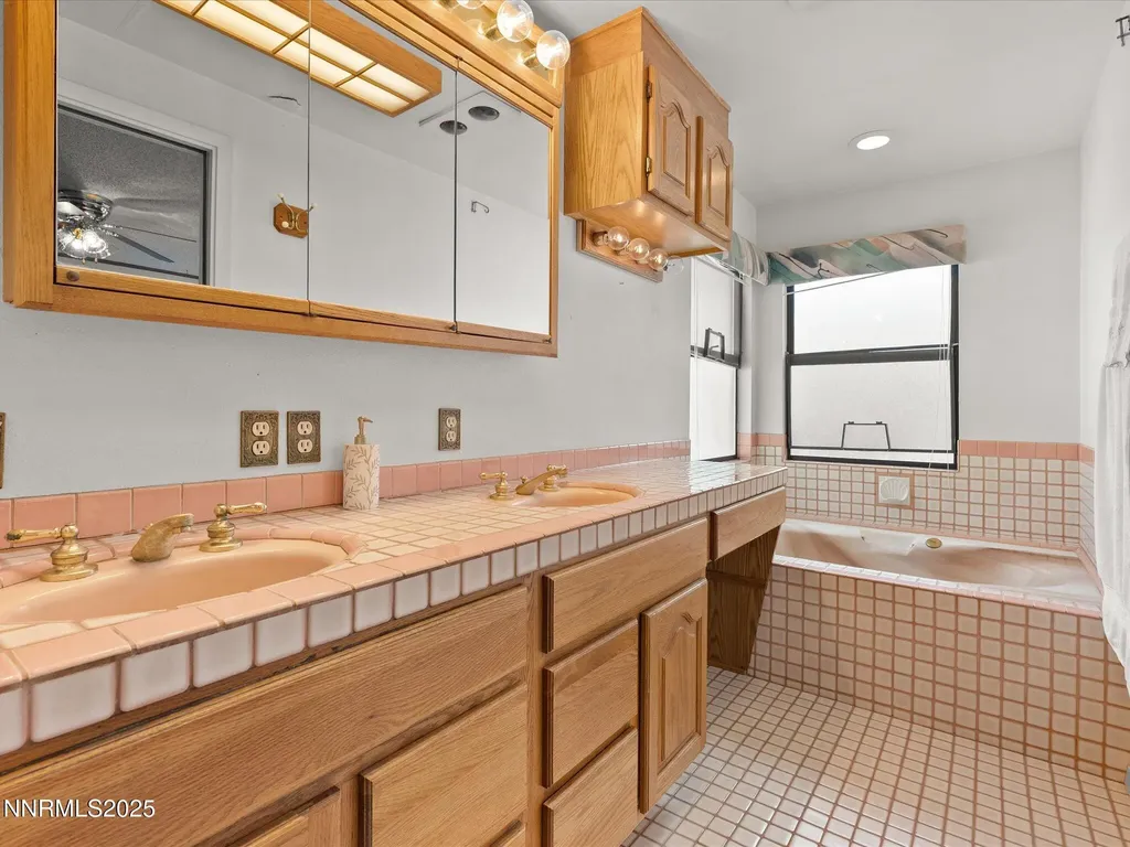 13840 Chamy Reno NV 89521