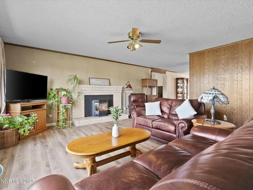 13840 Chamy Reno NV 89521