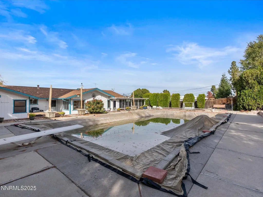 13840 Chamy Reno NV 89521