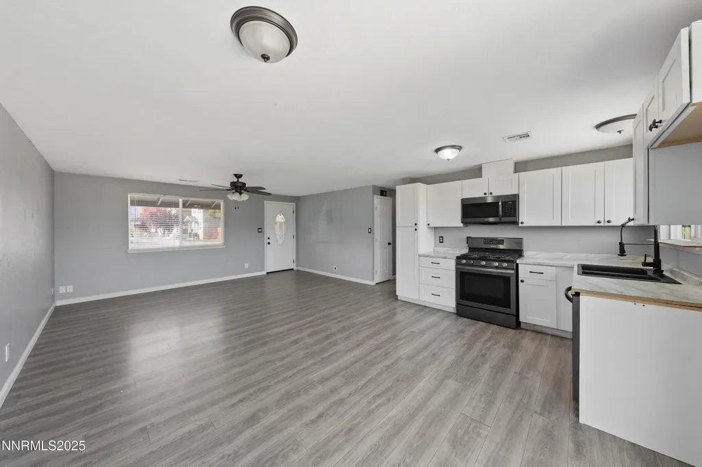 889 Tillman Gardnerville NV 89460