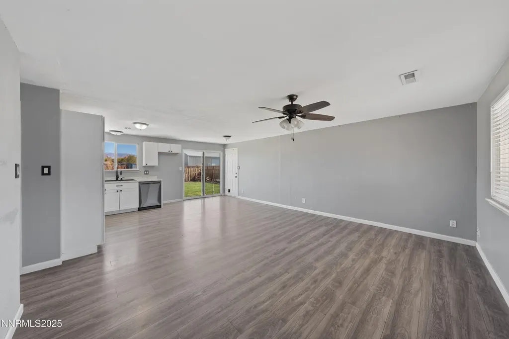 889 Tillman Gardnerville NV 89460