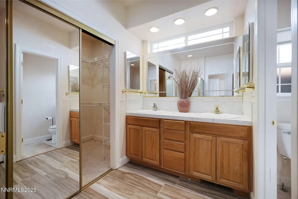 2248 Oak Ridge Carson City NV 89703