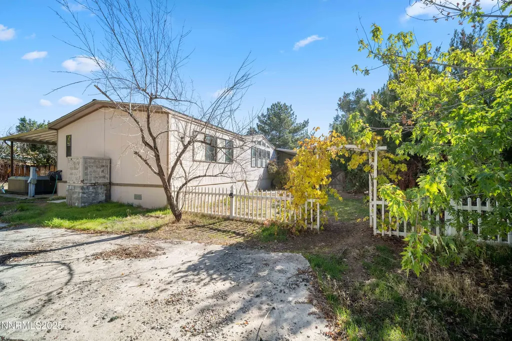 2524 Sneddon Carson City NV 89706