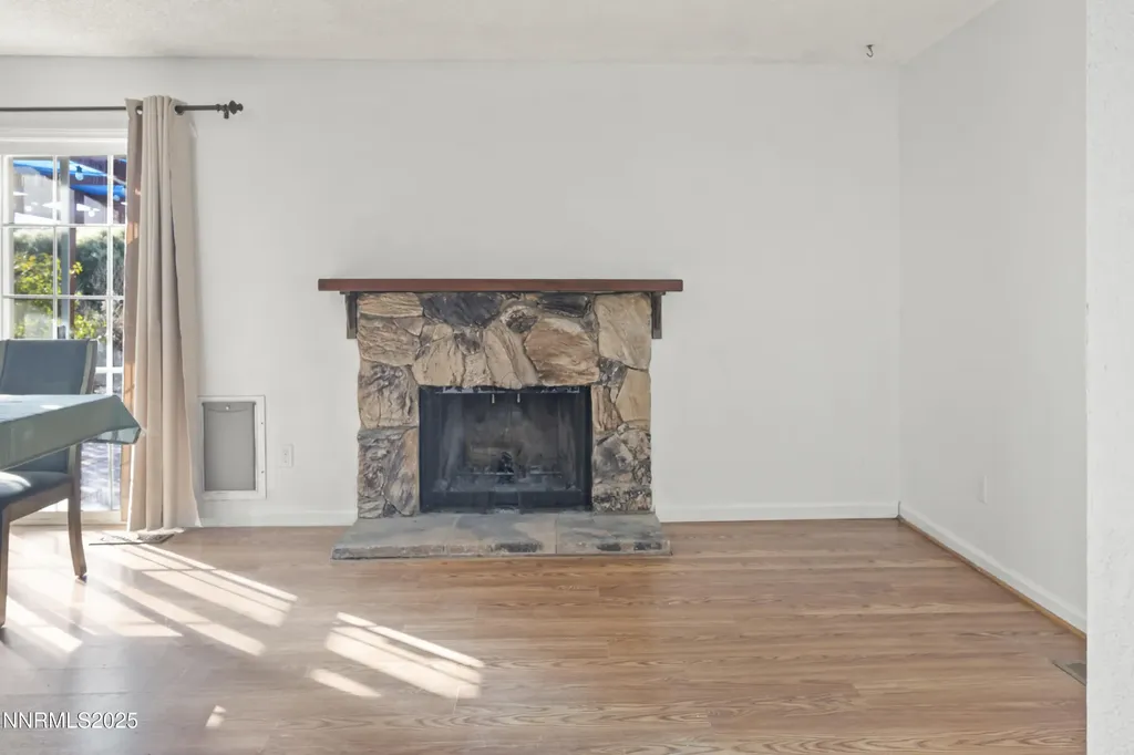 749 E Fernley NV 89408