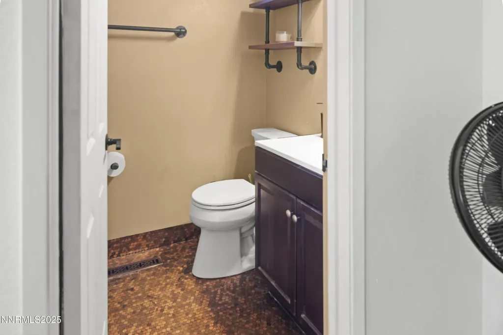 749 E Fernley NV 89408