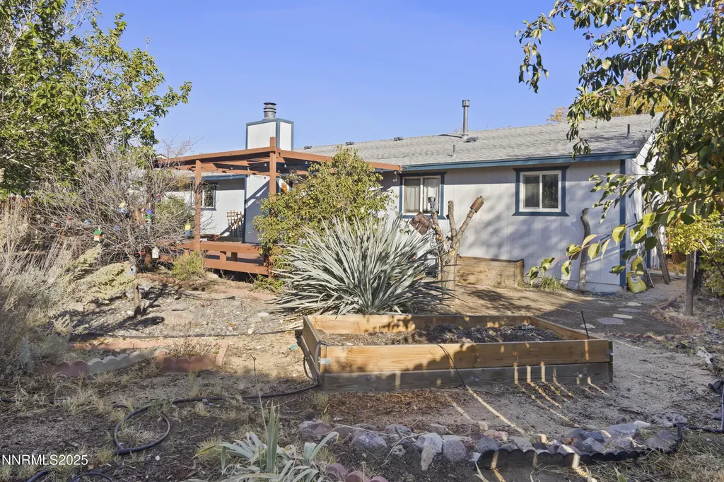 749 E Fernley NV 89408