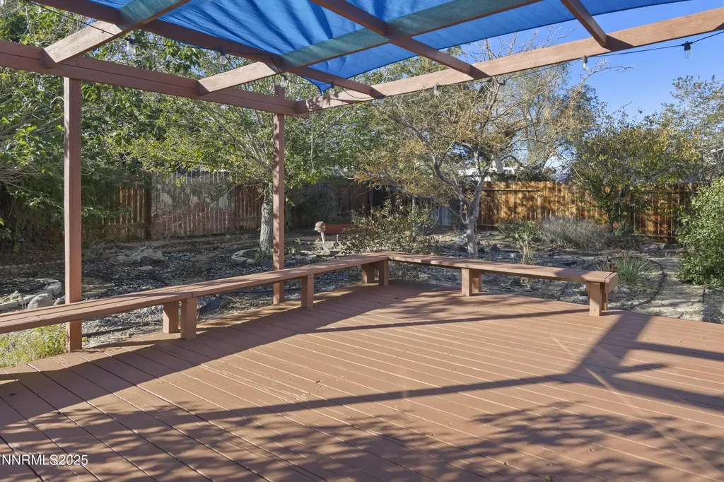 749 E Fernley NV 89408