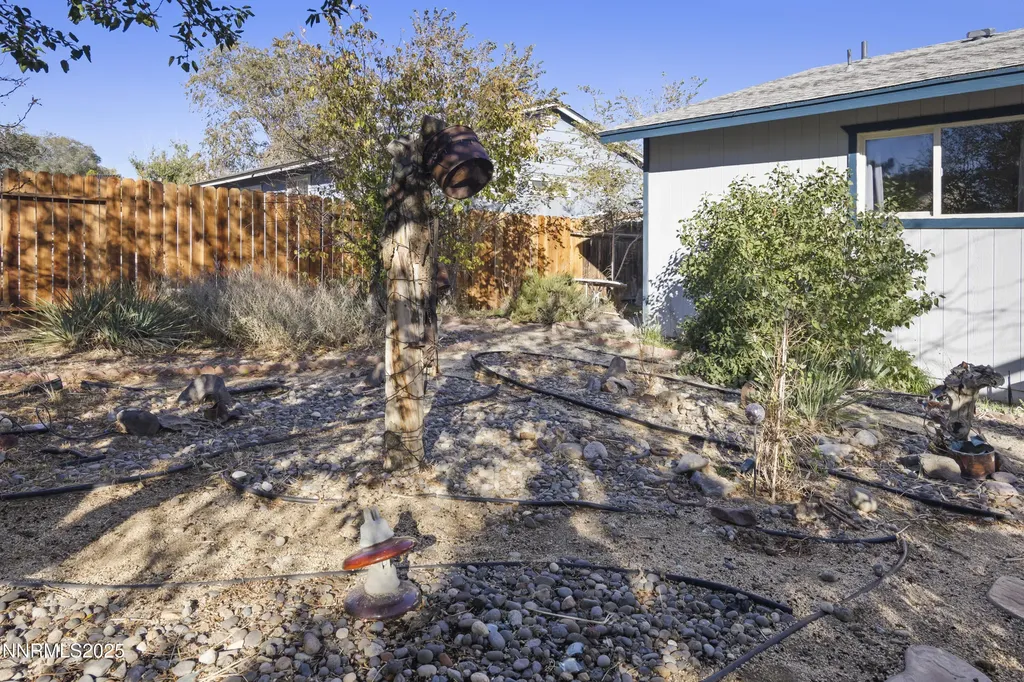 749 E Fernley NV 89408