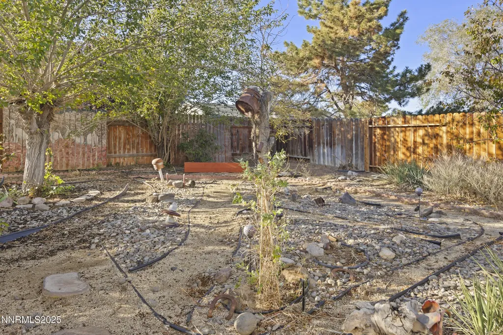 749 E Fernley NV 89408