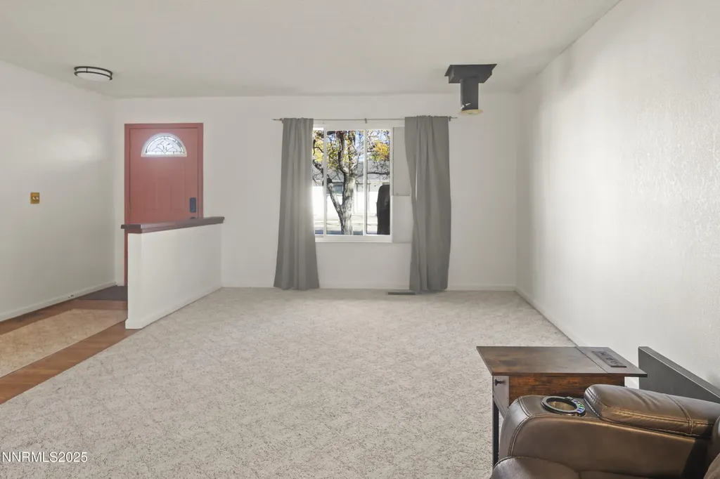 749 E Fernley NV 89408