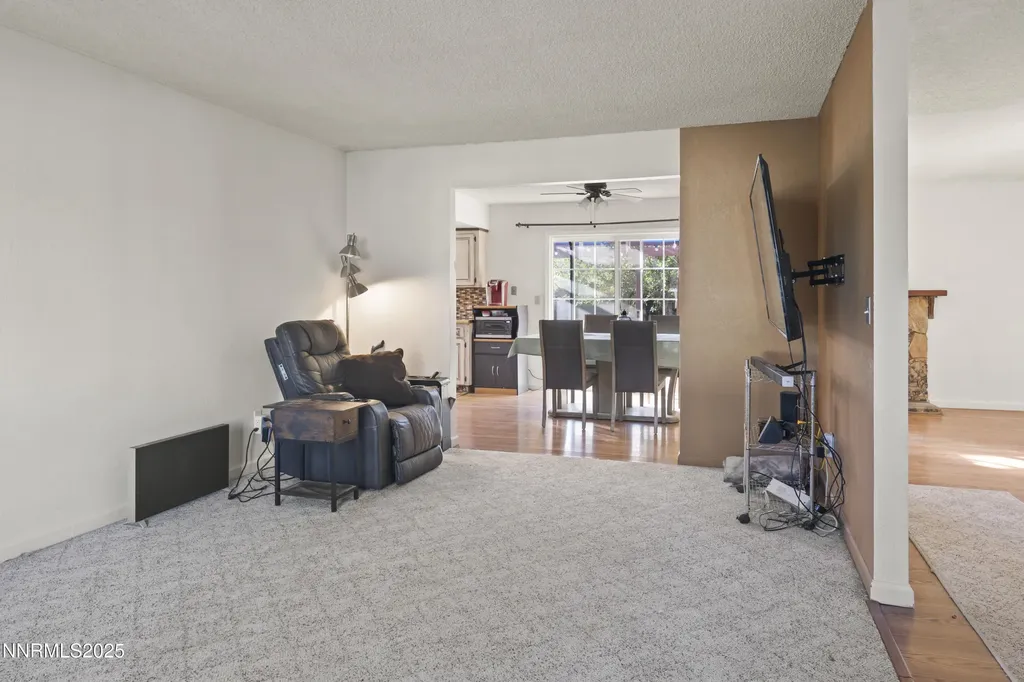 749 E Fernley NV 89408