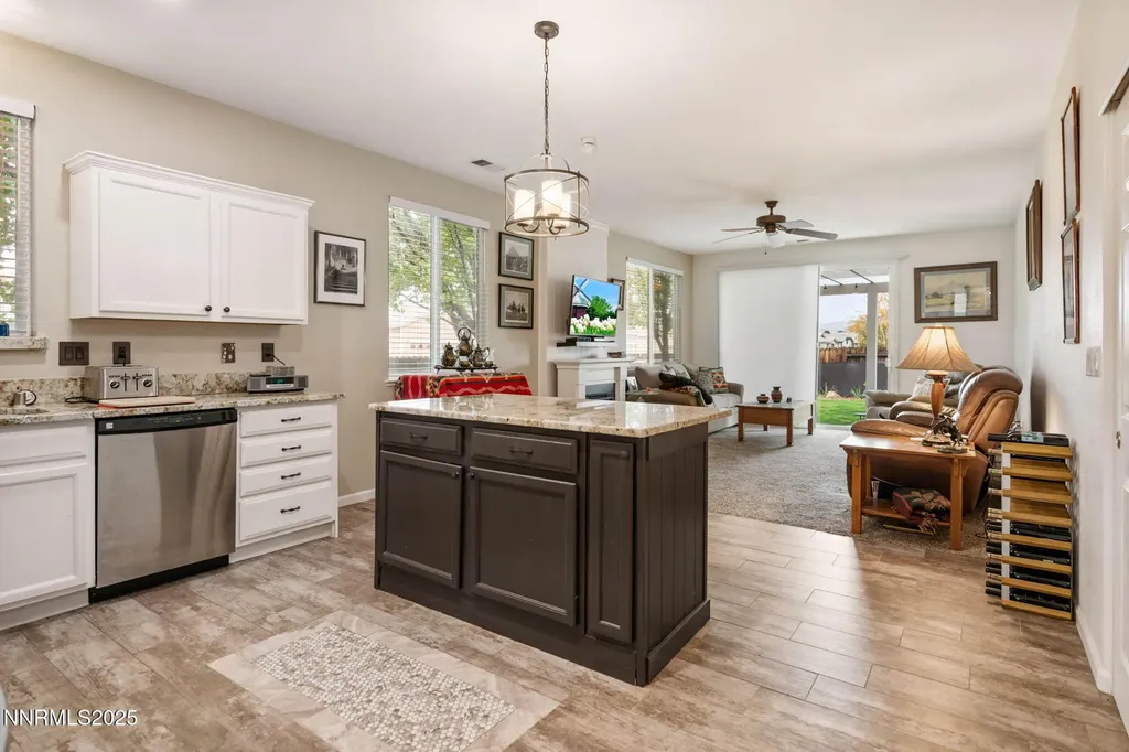 501 La Quinta Dayton NV 89403