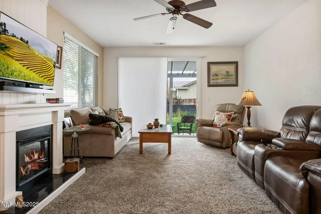 501 La Quinta Dayton NV 89403