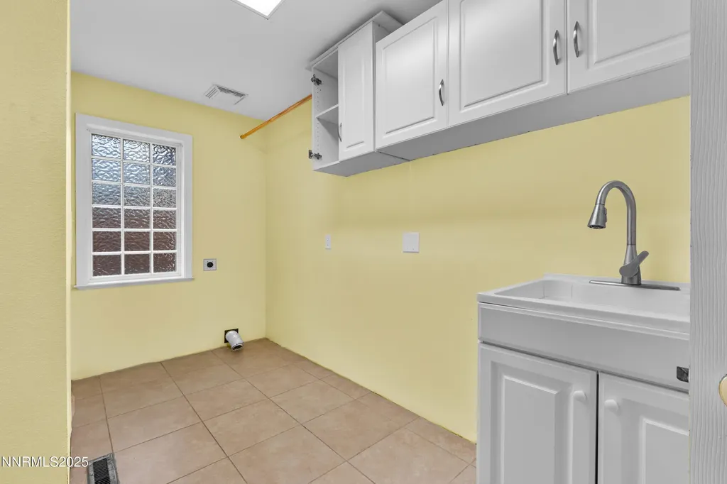 647 Castle Winnemucca NV 89445