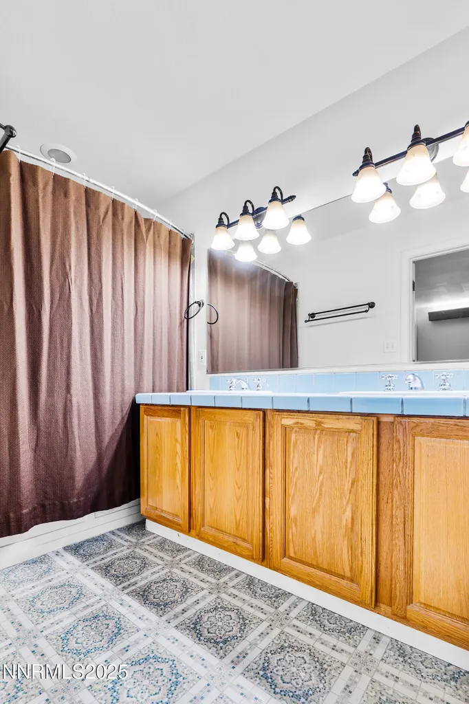 647 Castle Winnemucca NV 89445
