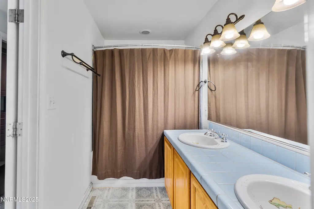 647 Castle Winnemucca NV 89445