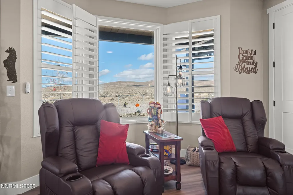 3900 Hackberry Silver Springs NV 89429