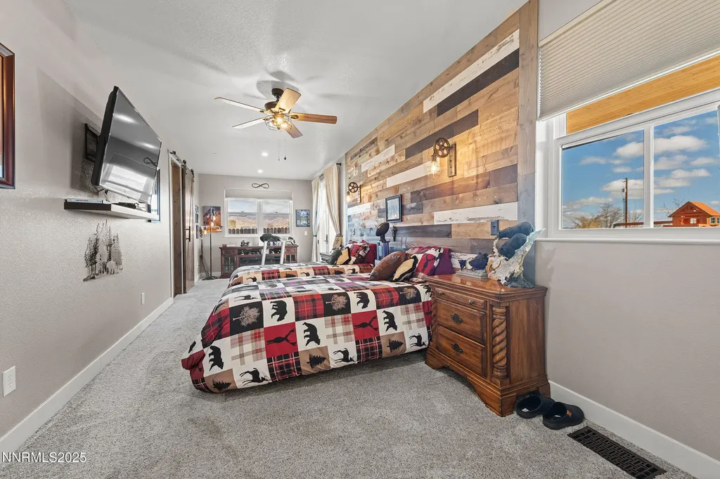 3900 Hackberry Silver Springs NV 89429