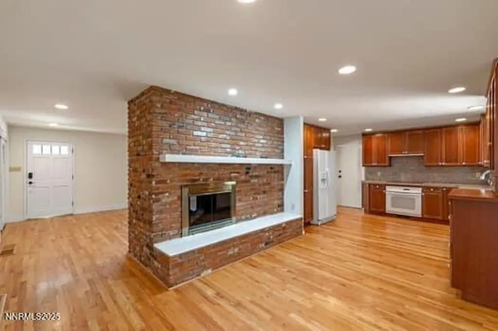 2201 Barnes Reno NV 89509