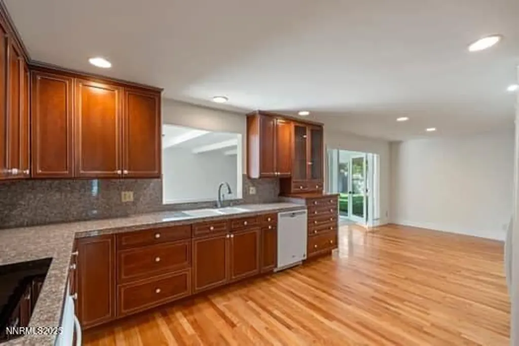 2201 Barnes Reno NV 89509