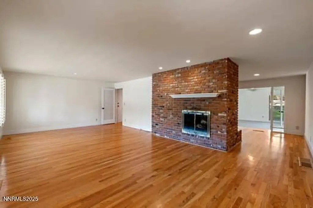 2201 Barnes Reno NV 89509