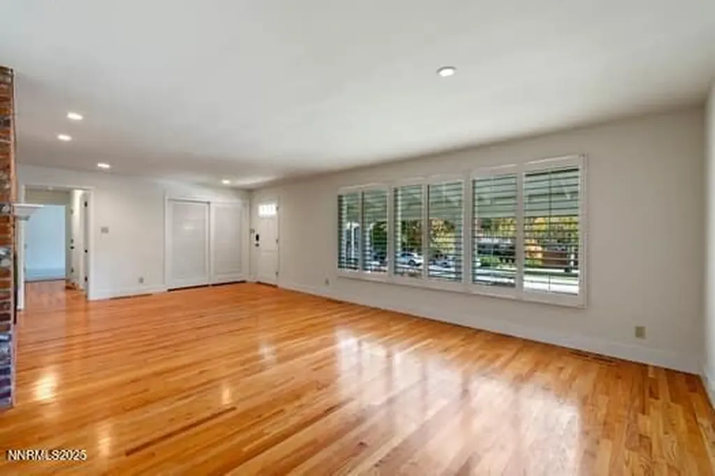 2201 Barnes Reno NV 89509