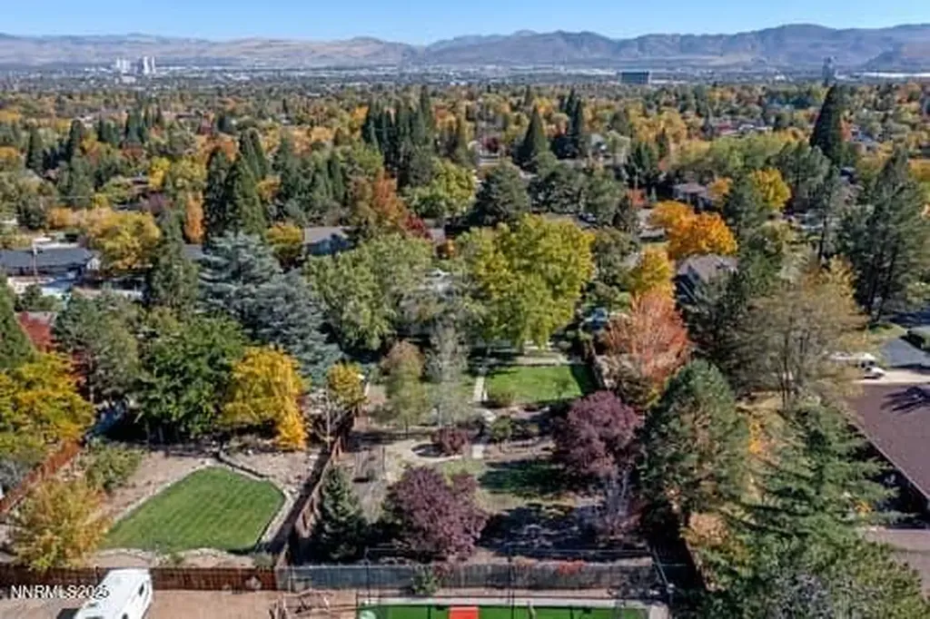 2201 Barnes Reno NV 89509