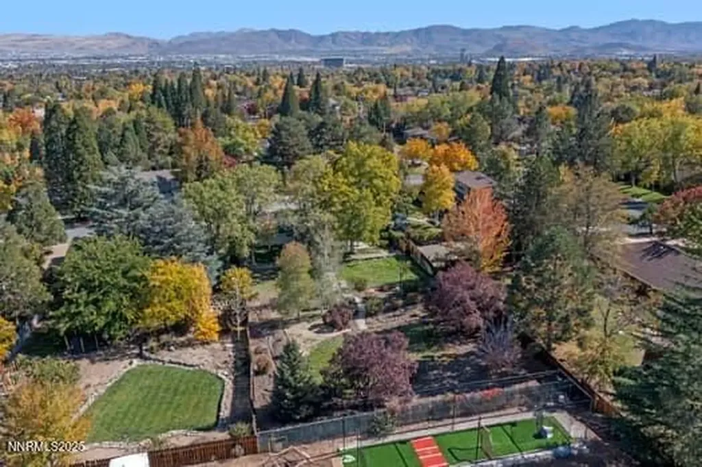 2201 Barnes Reno NV 89509