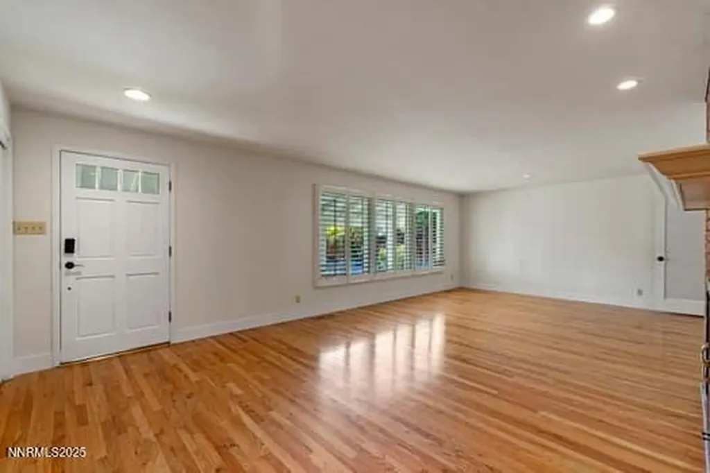 2201 Barnes Reno NV 89509