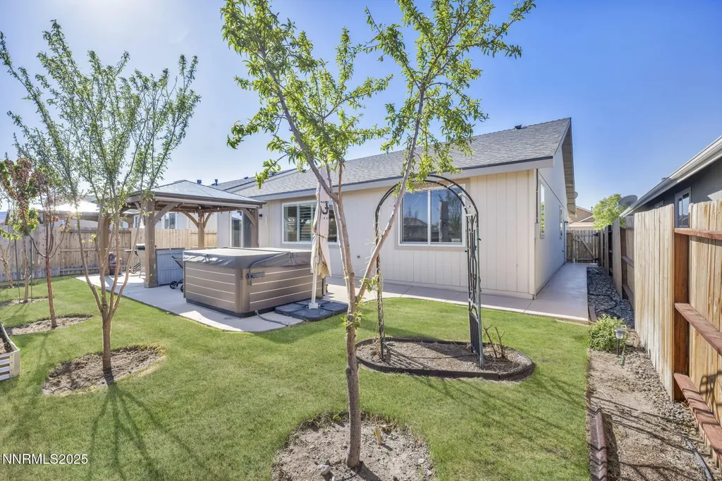 307 Granite Dayton NV 89403