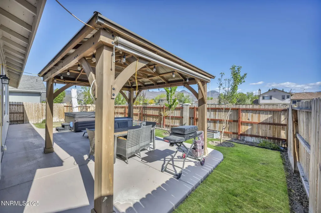 307 Granite Dayton NV 89403