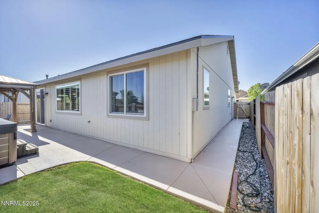 307 Granite Dayton NV 89403