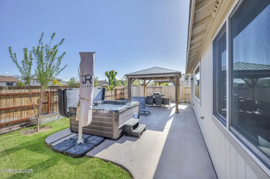 307 Granite Dayton NV 89403