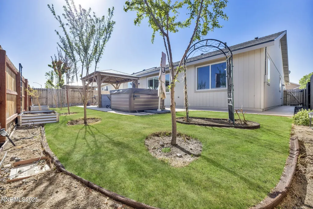 307 Granite Dayton NV 89403