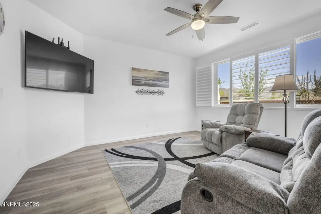 307 Granite Dayton NV 89403