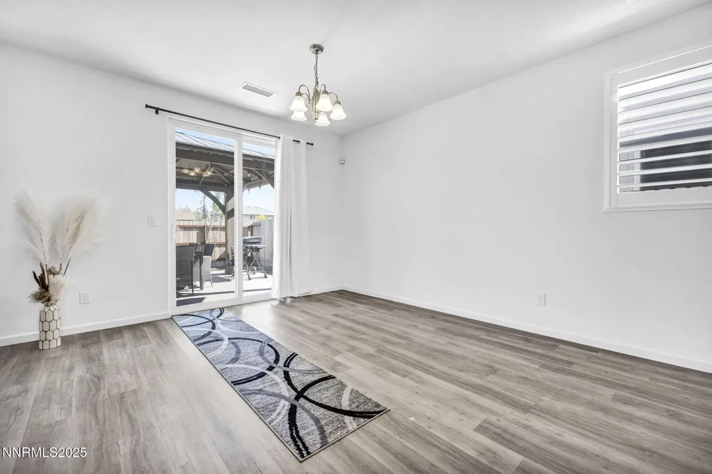 307 Granite Dayton NV 89403