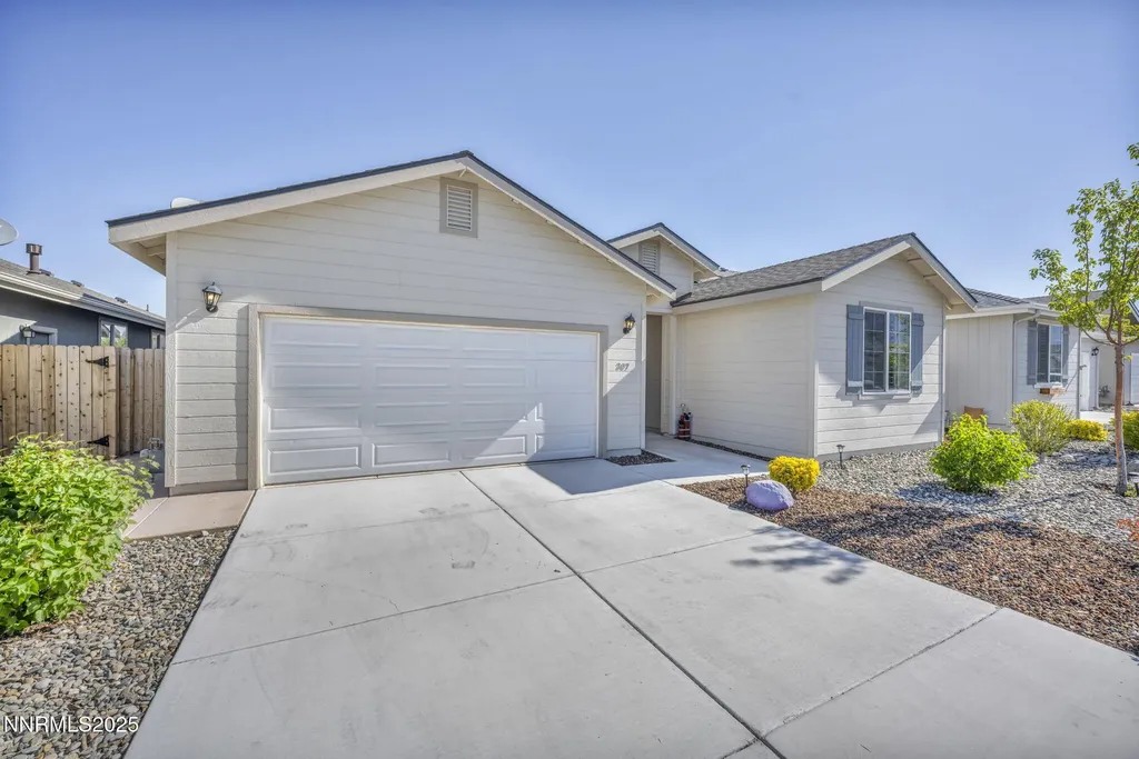 307 Granite Dayton NV 89403