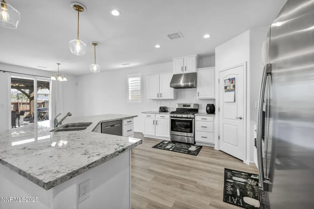 307 Granite Dayton NV 89403