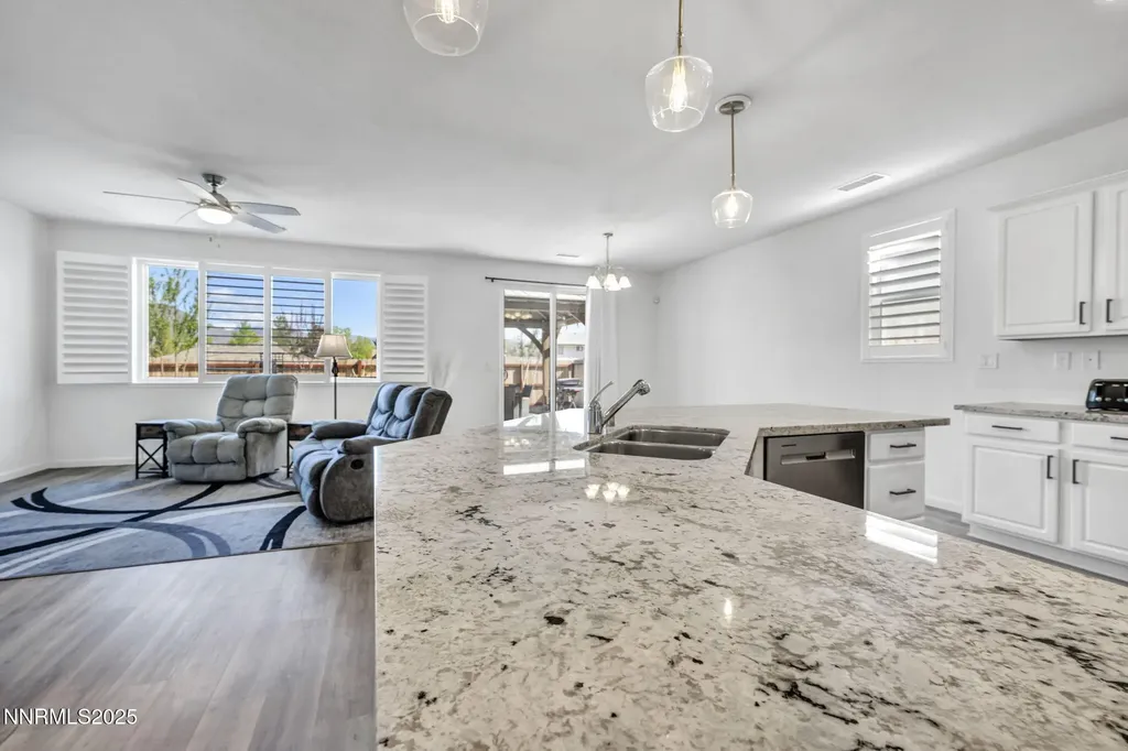 307 Granite Dayton NV 89403