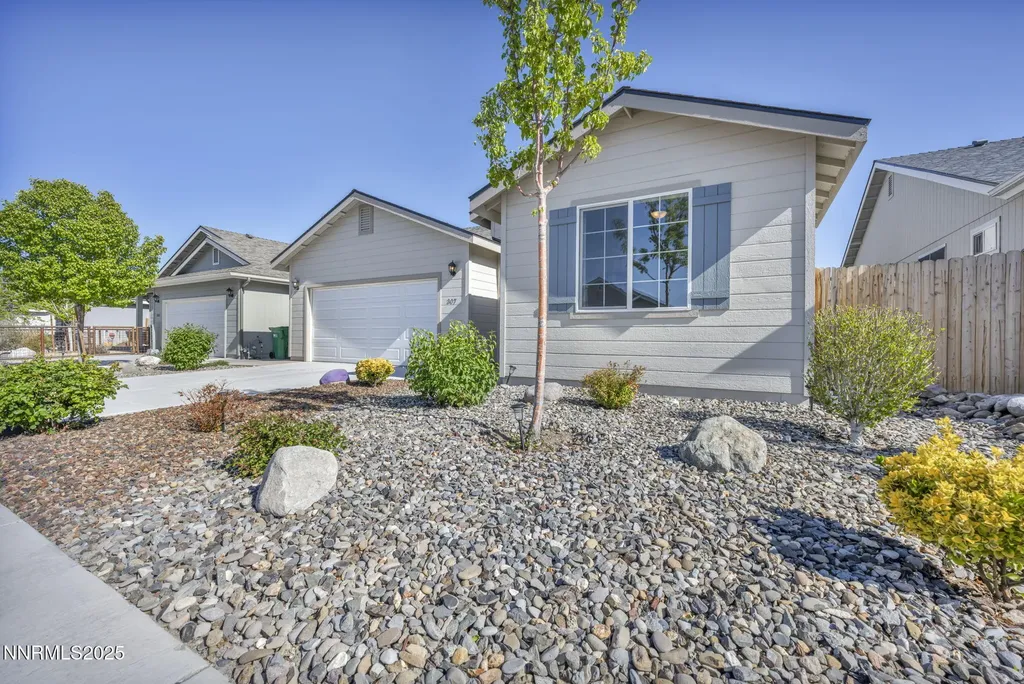307 Granite Dayton NV 89403