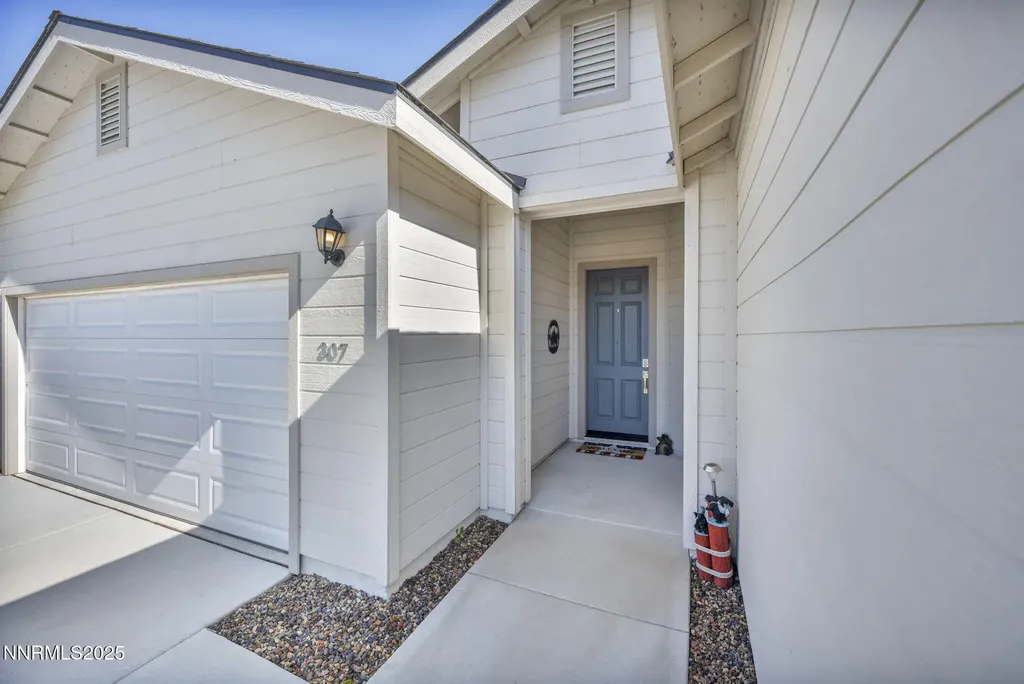 307 Granite Dayton NV 89403