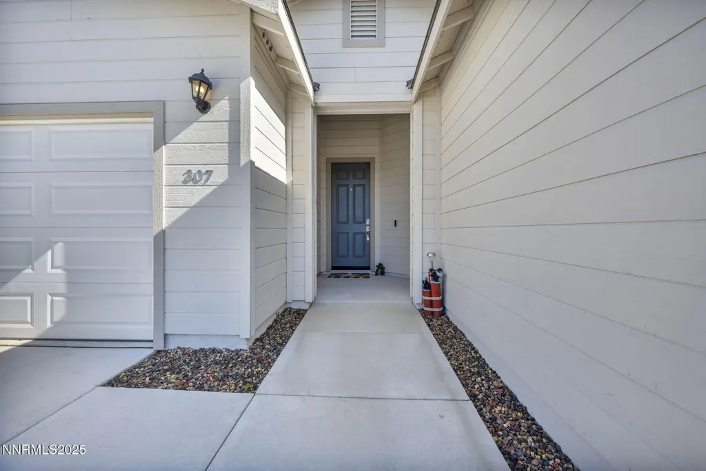 307 Granite Dayton NV 89403