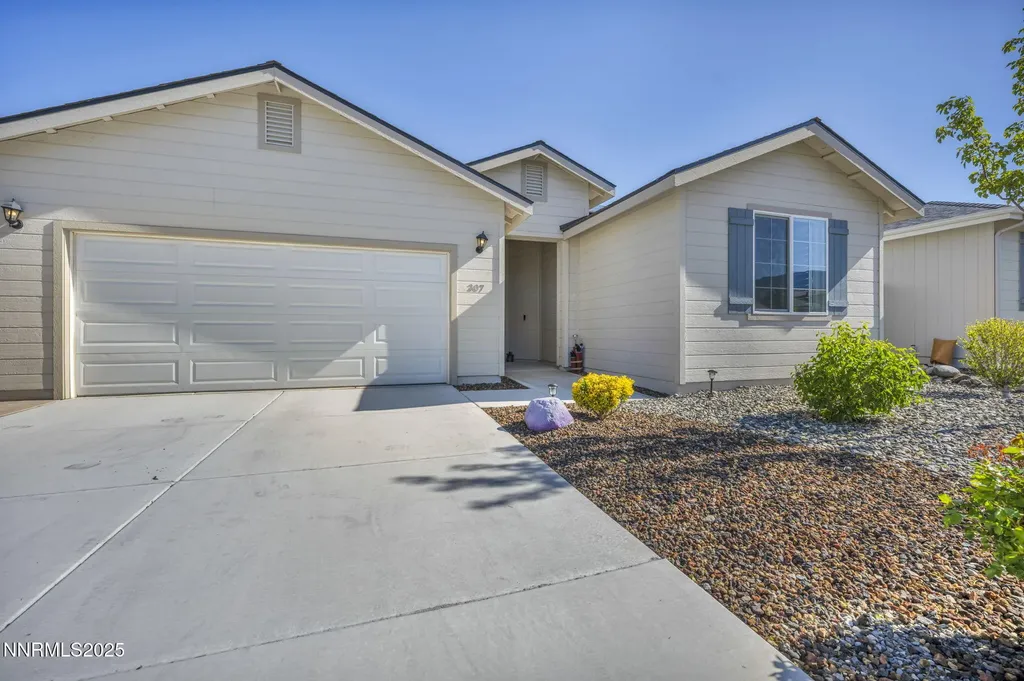 307 Granite Dayton NV 89403
