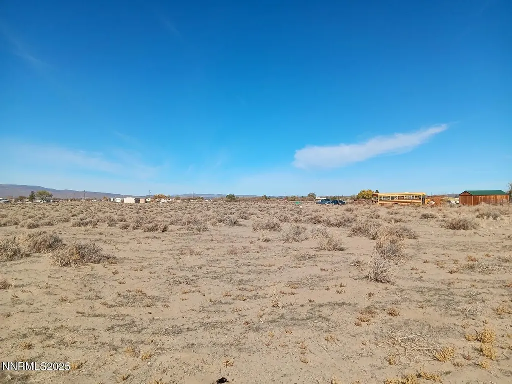 2280 Deer Silver Springs NV 89429